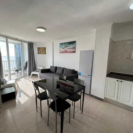 Atlantic Sunset Floor - Americas Apartment
